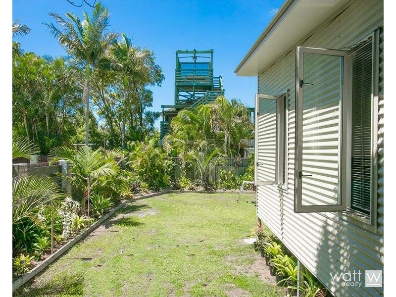 13 Inglis Street, Woody Point QLD 4019