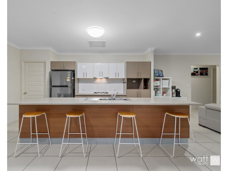 3 Jacaranda Court, Griffin QLD 4503