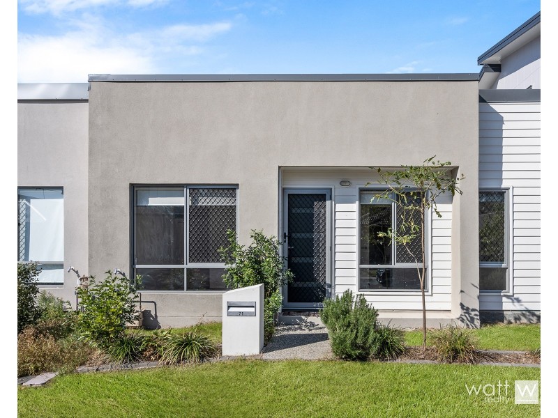 71 Macquarie Circuit, Fitzgibbon QLD 4018