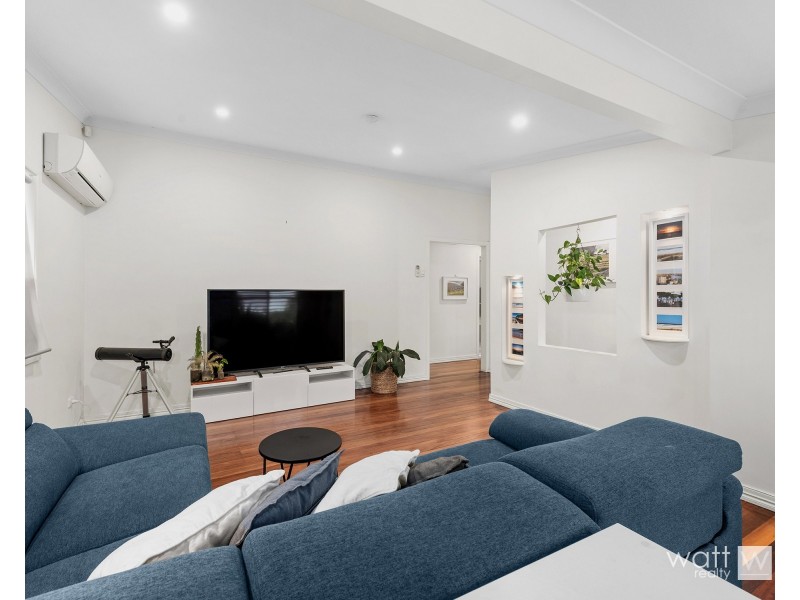 22 Lindale Street, Chermside West QLD 4032