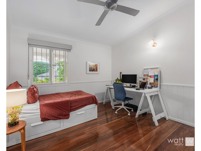 22 Lindale Street, Chermside West QLD 4032