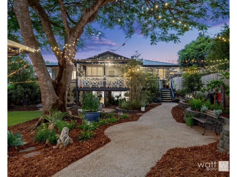 9 Aldwych Street, Stafford Heights QLD 4053