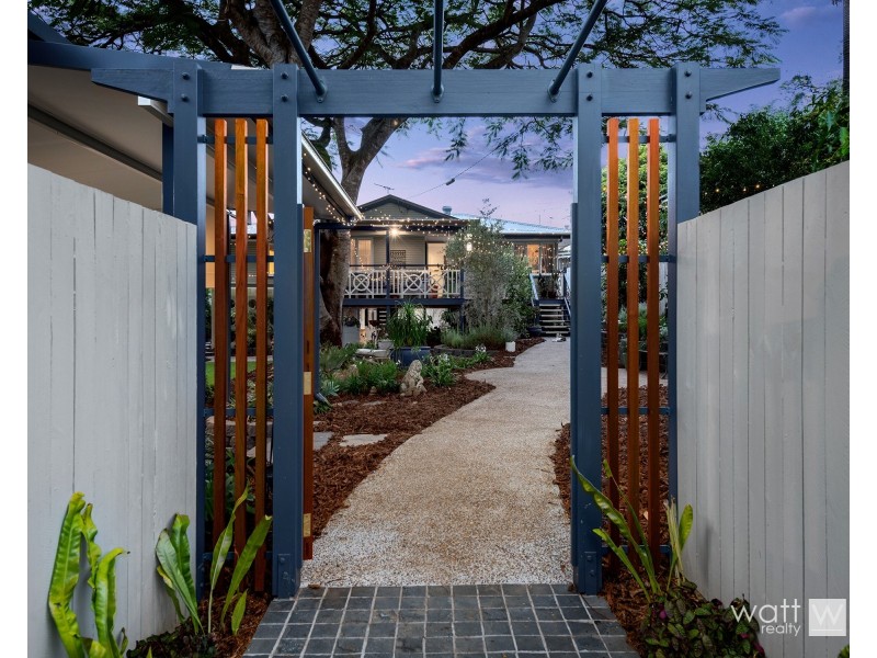 9 Aldwych Street, Stafford Heights QLD 4053