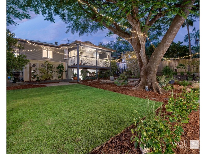 9 Aldwych Street, Stafford Heights QLD 4053