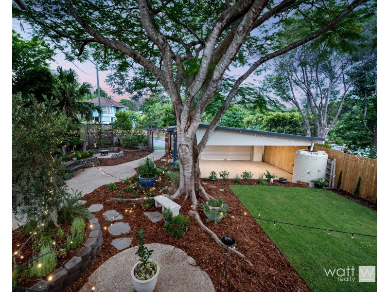 9 Aldwych Street, Stafford Heights QLD 4053