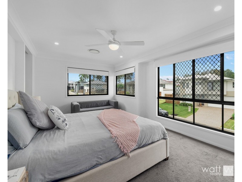 6 Saltbeck Close, Bridgeman Downs QLD 4035