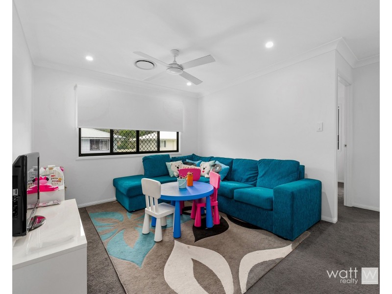 6 Saltbeck Close, Bridgeman Downs QLD 4035