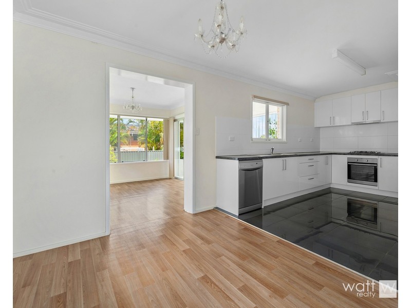 15 Fairlane Street, Chermside West QLD 4032