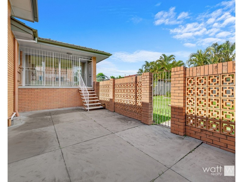 15 Fairlane Street, Chermside West QLD 4032
