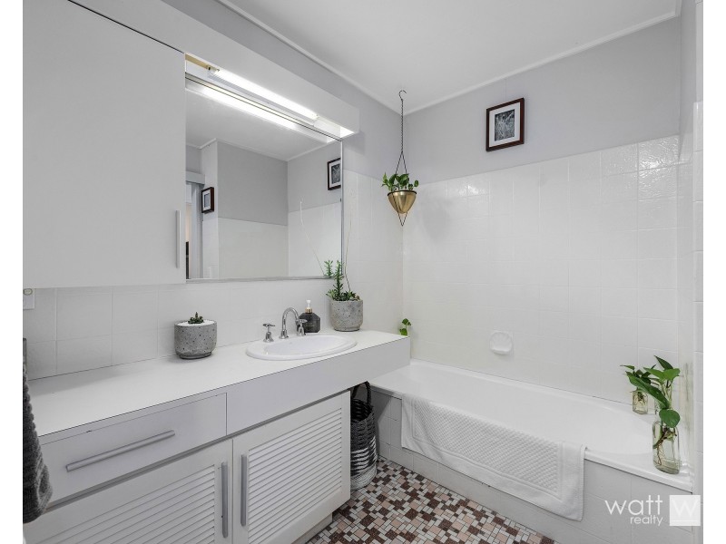 14 Kurago Street, Chermside West QLD 4032