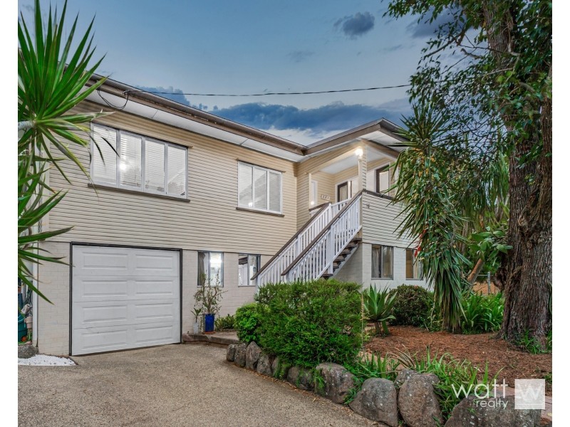 16 Cranbourne Street, Chermside West QLD 4032