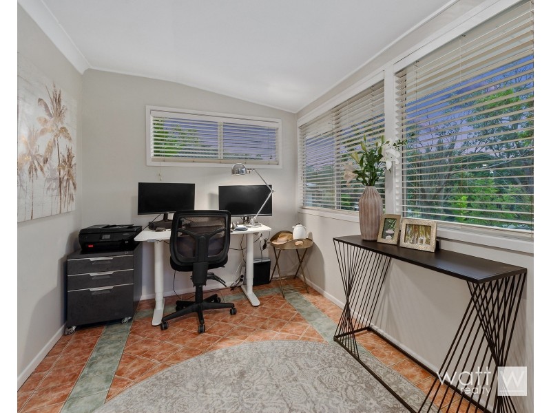 16 Cranbourne Street, Chermside West QLD 4032