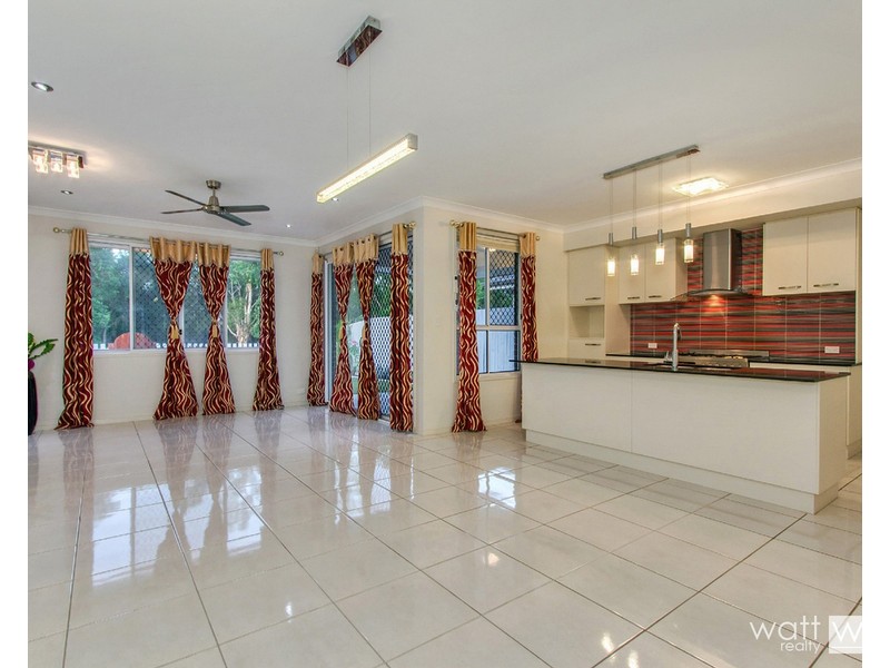 56 Somerset Drive, Carseldine QLD 4034