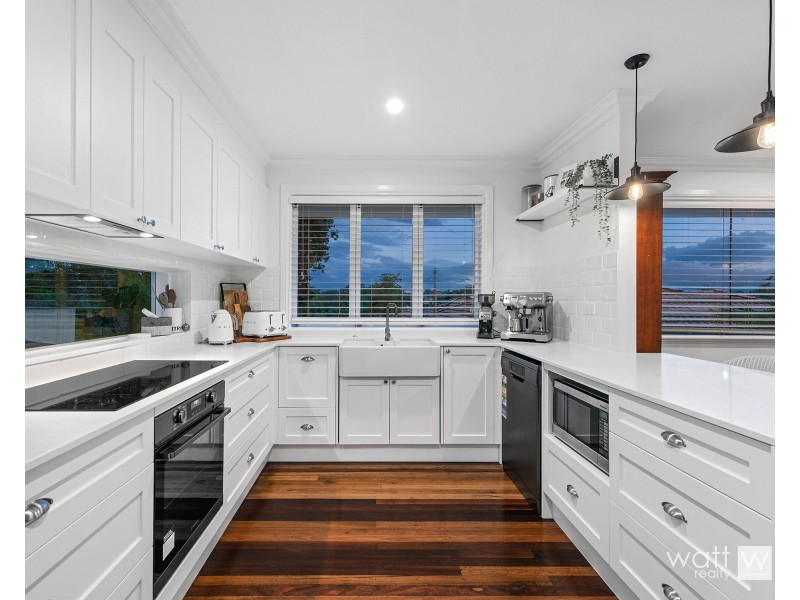 81 Maundrell Terrace, Chermside West QLD 4032