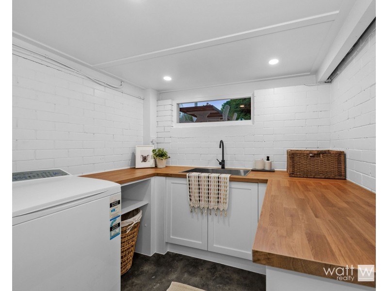 81 Maundrell Terrace, Chermside West QLD 4032