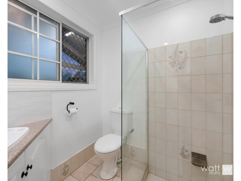 2 Chardonnay Court, Carseldine QLD 4034