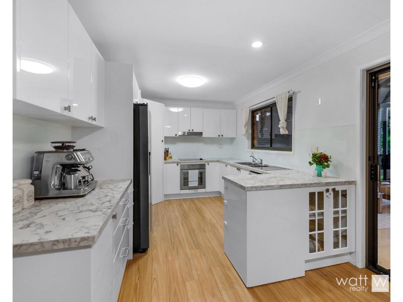 6 Cheltenham Street, Strathpine QLD 4500