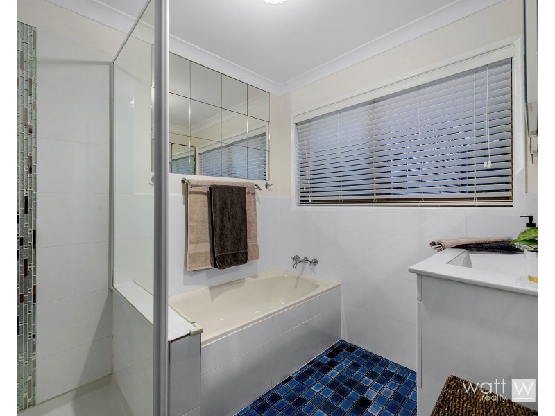 6 Cheltenham Street, Strathpine QLD 4500