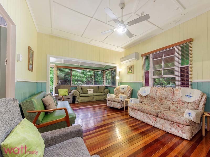 54 Bracken Ridge Road, Sandgate QLD 4017