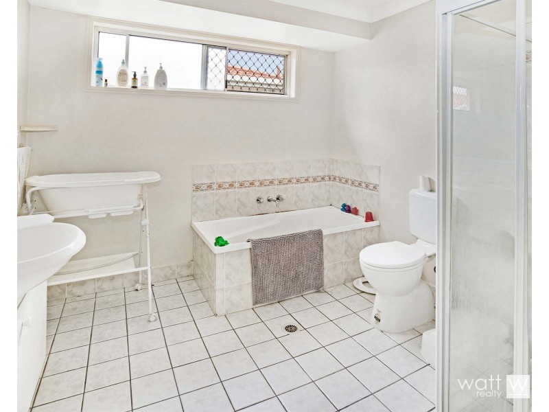 55 Azalea Crescent, Fitzgibbon QLD 4018