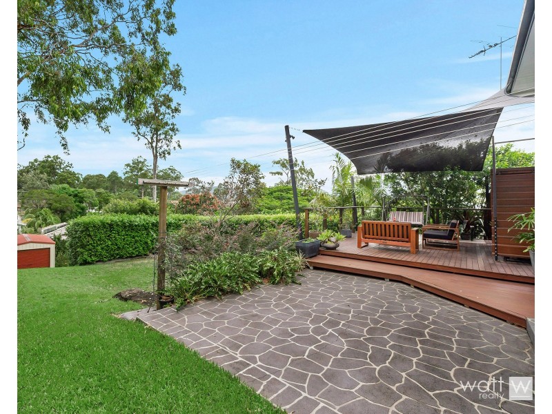 5 Pinnata Court, Everton Hills QLD 4053