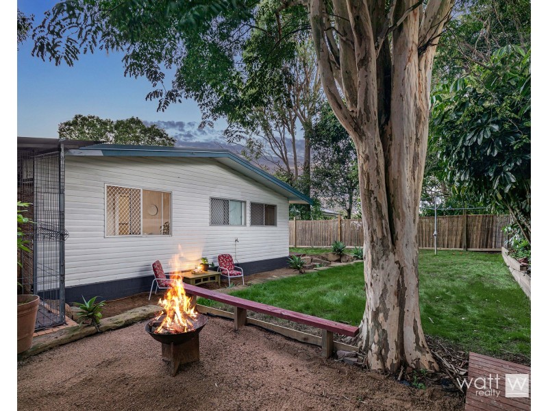 238 Appleby Road, Stafford Heights QLD 4053