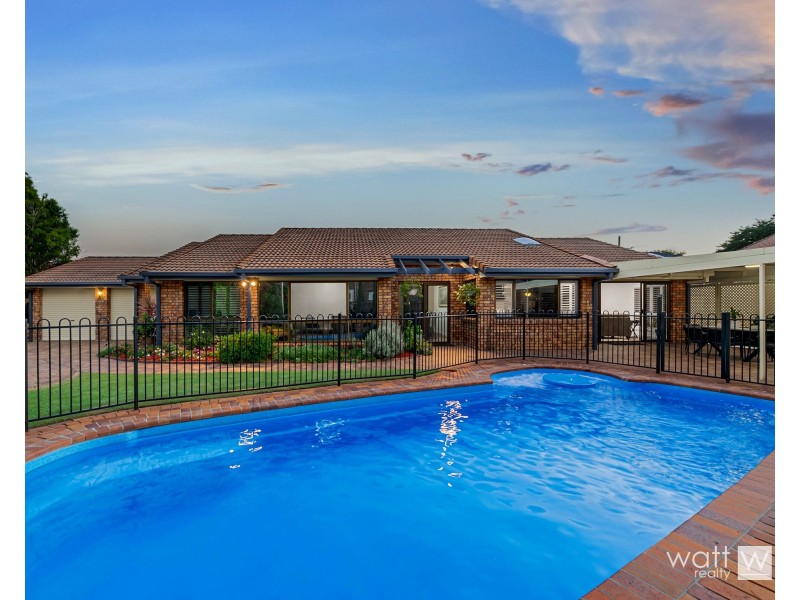 4 Chardonnay Court, Carseldine QLD 4034