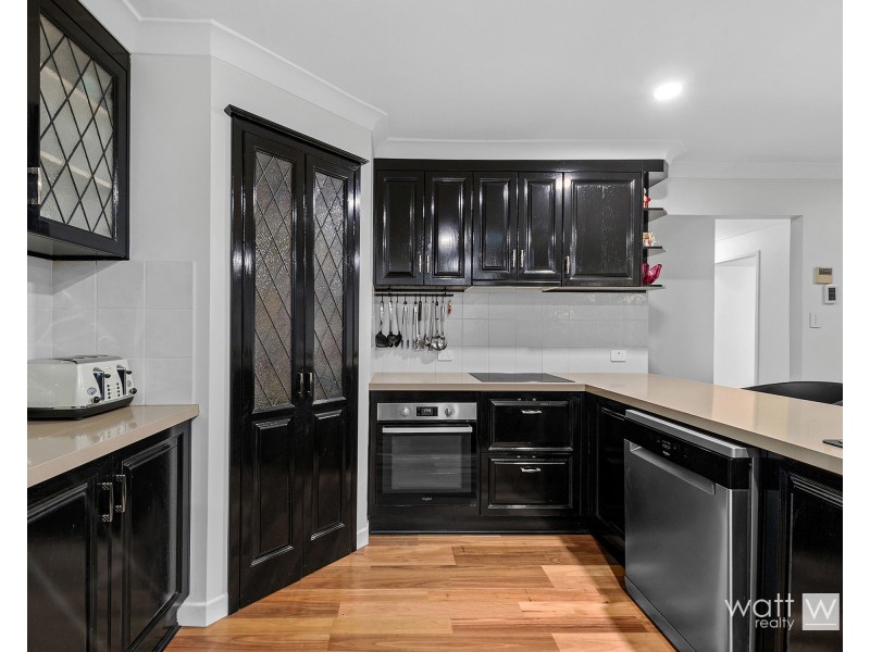 4 Chardonnay Court, Carseldine QLD 4034