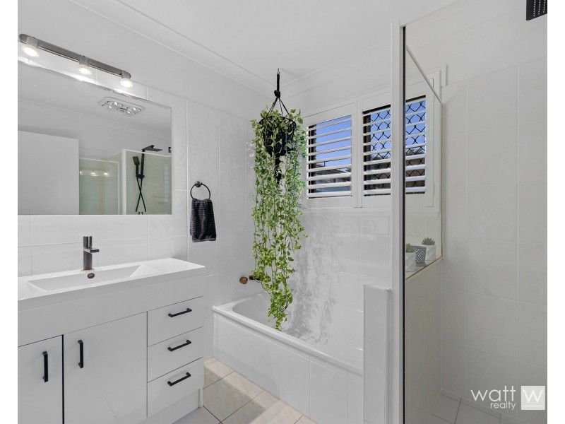 4 Chardonnay Court, Carseldine QLD 4034