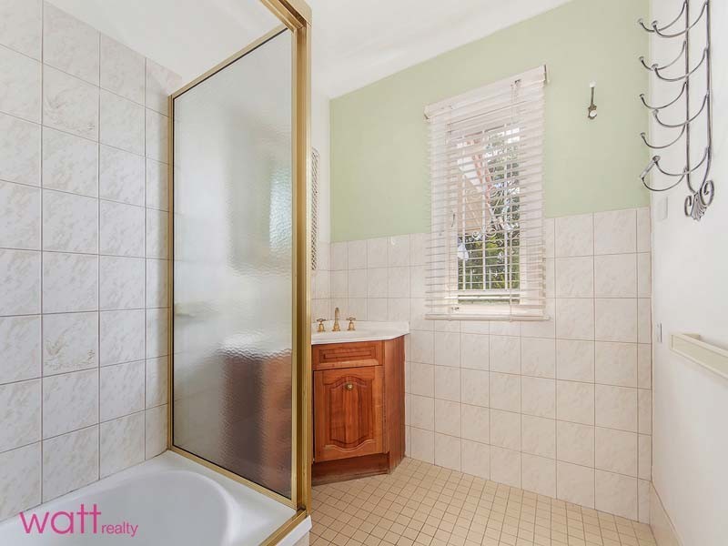 21 Centre Street, Aspley QLD 4034