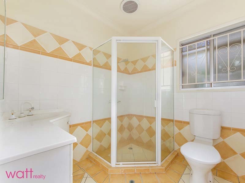 21 Centre Street, Aspley QLD 4034