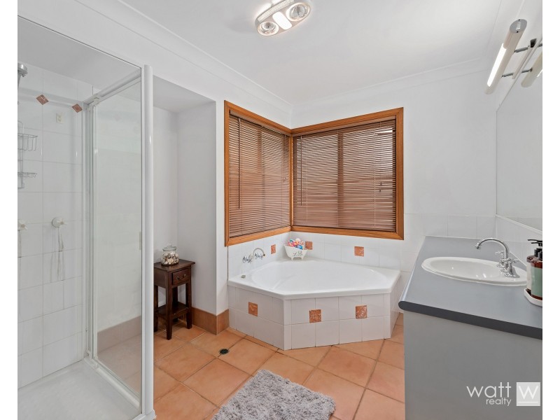 30 Ashley Road, Chermside West QLD 4032