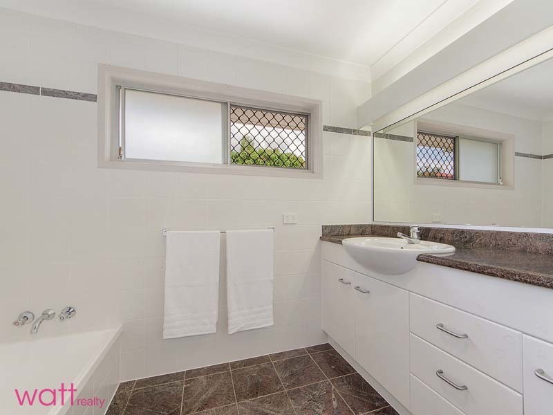 17 Beira Street, Aspley QLD 4034