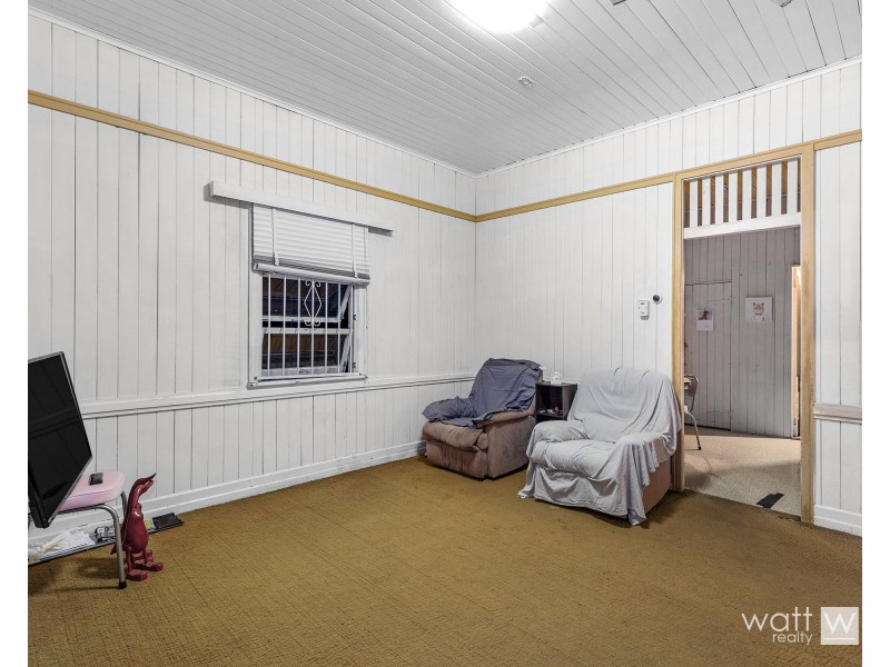 12 Raleigh Parade, Ashgrove QLD 4060