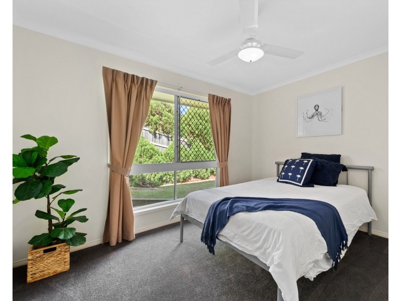 86 Faheys Road West, Albany Creek QLD 4035