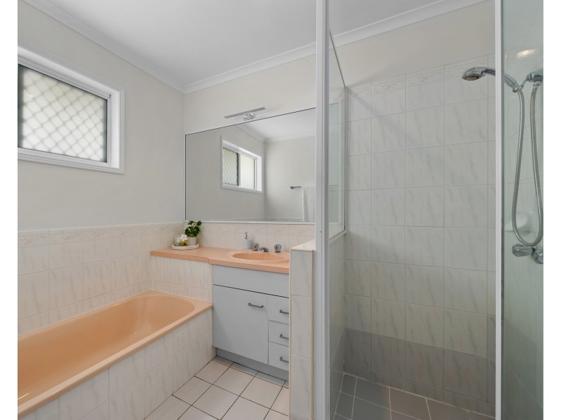 86 Faheys Road West, Albany Creek QLD 4035