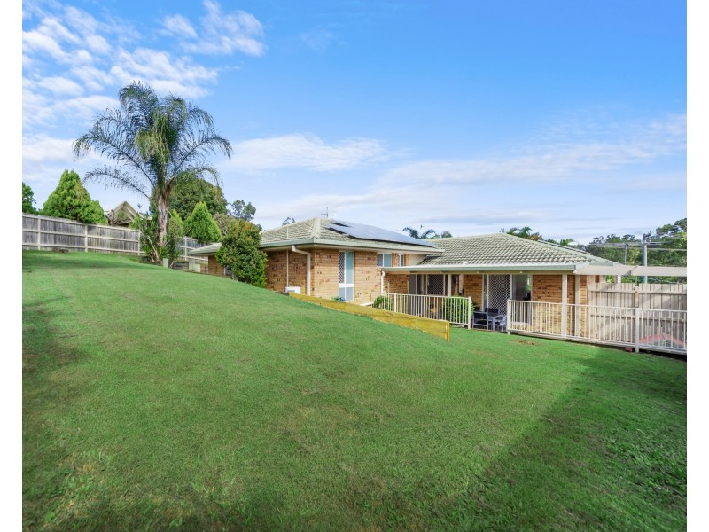 86 Faheys Road West, Albany Creek QLD 4035