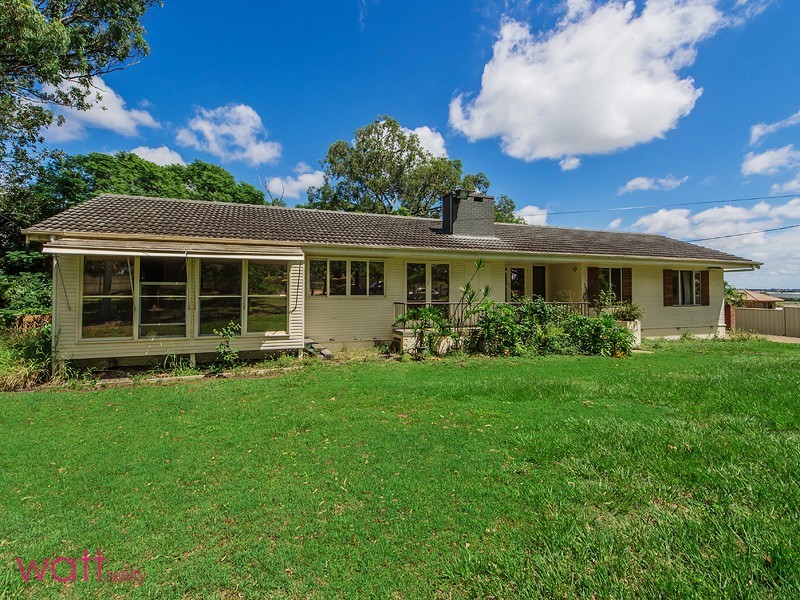 40 Priestley Road, Bridgeman Downs QLD 4035