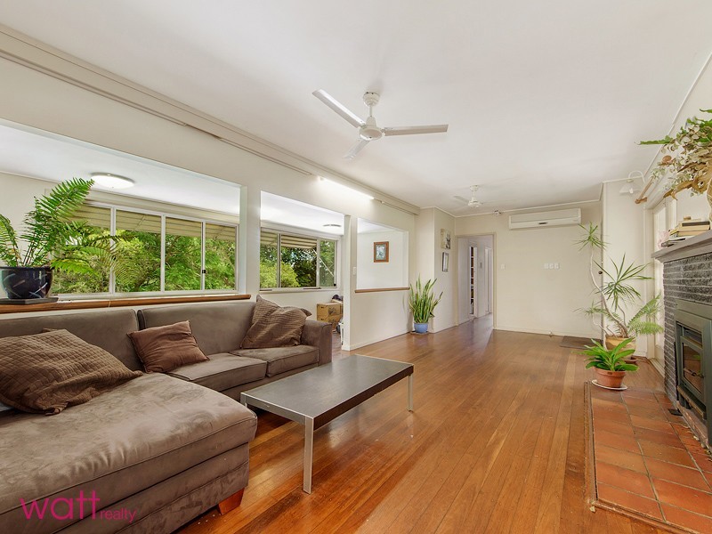 40 Priestley Road, Bridgeman Downs QLD 4035