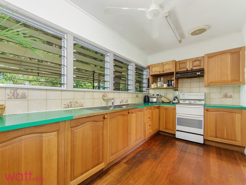 40 Priestley Road, Bridgeman Downs QLD 4035