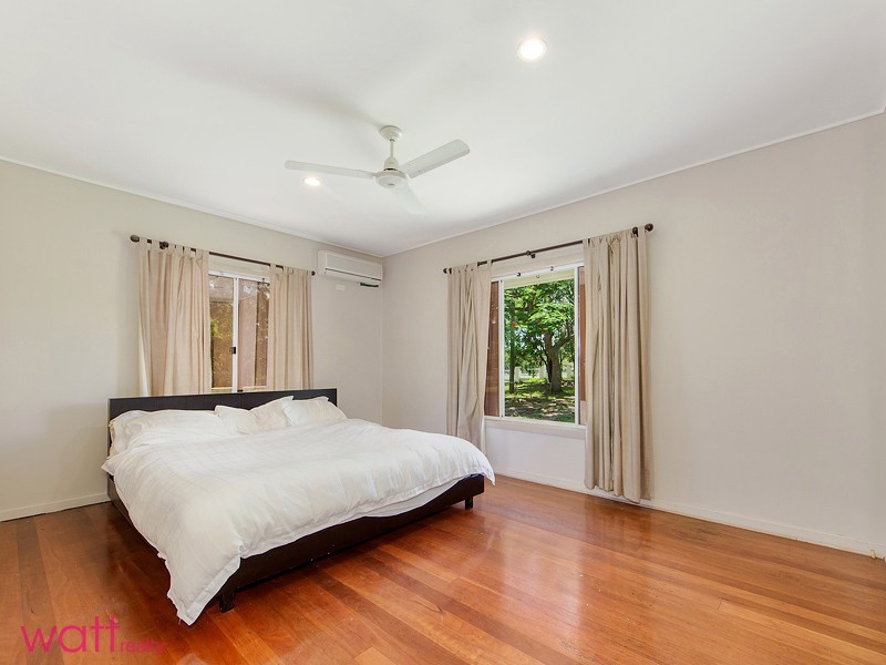 40 Priestley Road, Bridgeman Downs QLD 4035