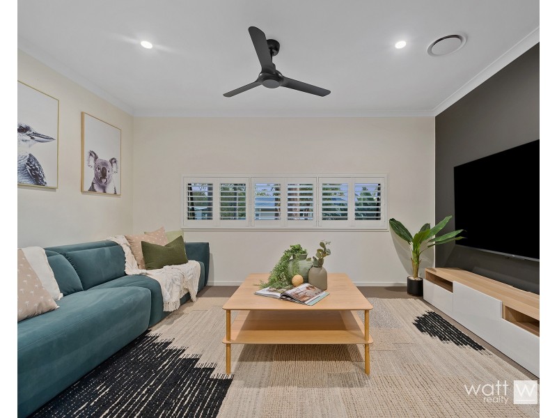 5 Needham Place, Bridgeman Downs QLD 4035