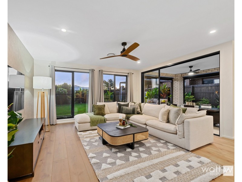 5 Needham Place, Bridgeman Downs QLD 4035