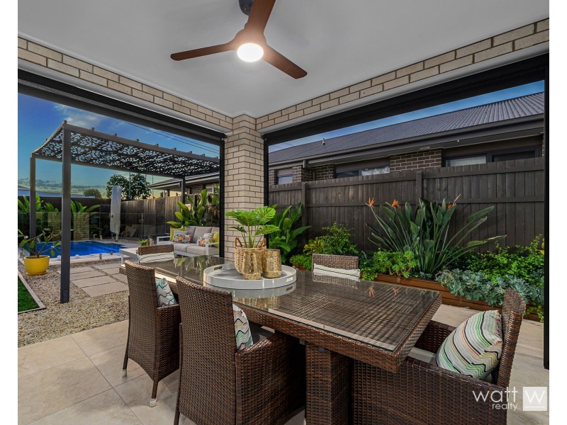 5 Needham Place, Bridgeman Downs QLD 4035