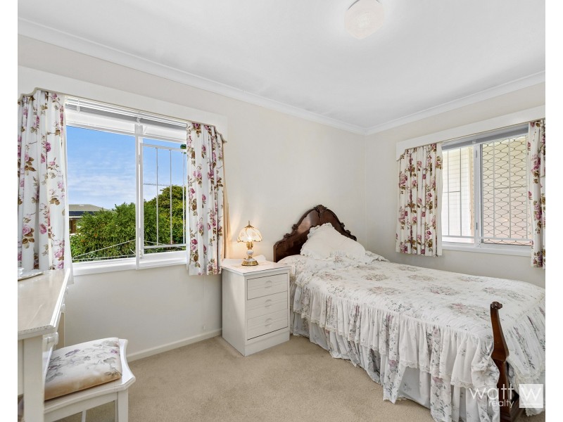 24 Graymond Street, Chermside West QLD 4032