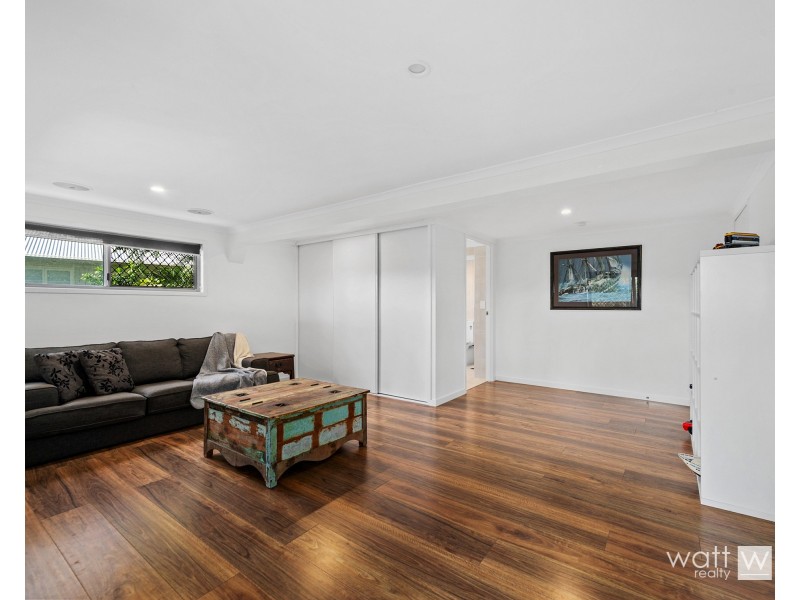 17 Hutton Road, Ferny Hills QLD 4055