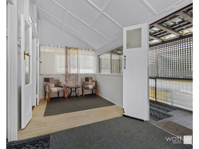 44 Palm Avenue, Shorncliffe QLD 4017