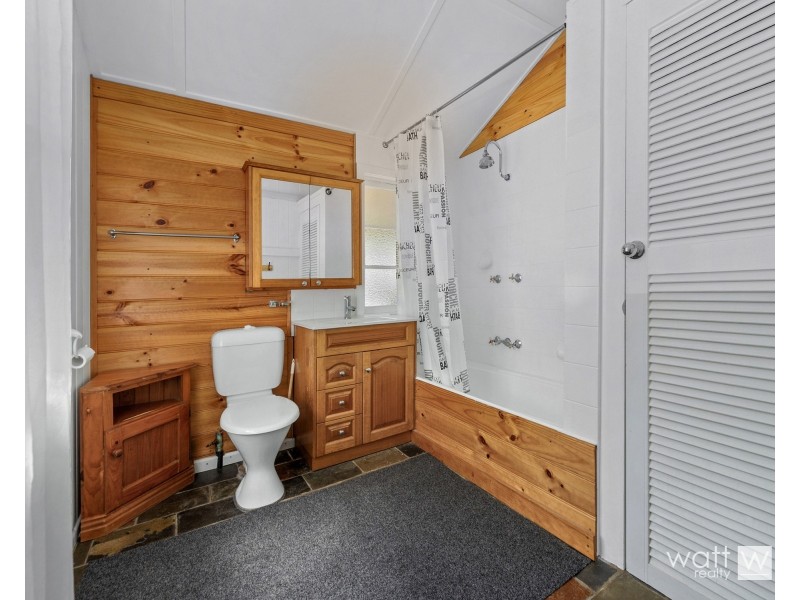 44 Palm Avenue, Shorncliffe QLD 4017