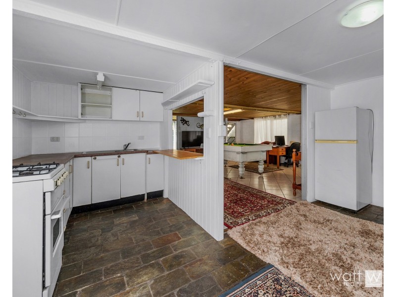 44 Palm Avenue, Shorncliffe QLD 4017