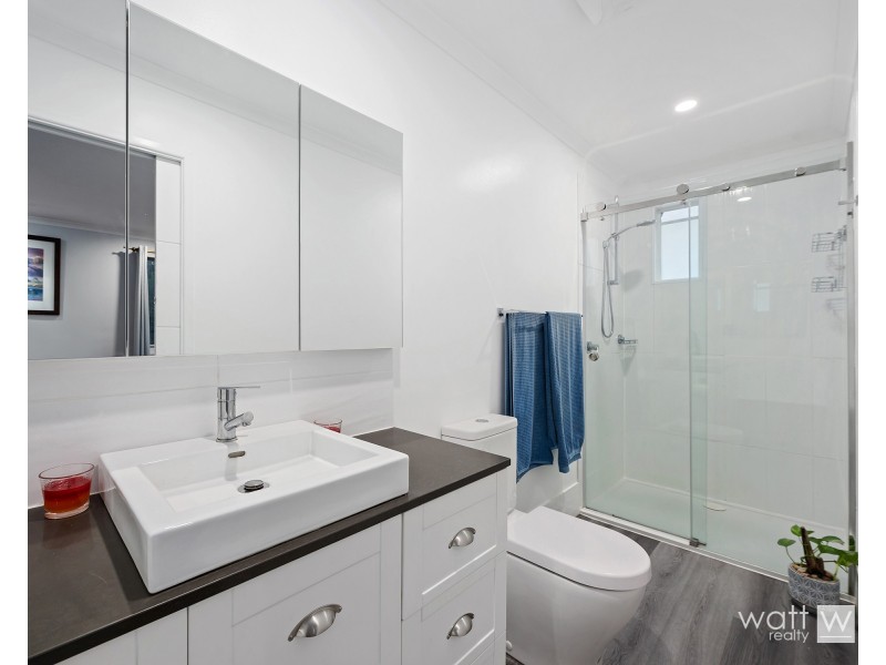 24 Marford Street, Chermside West QLD 4032